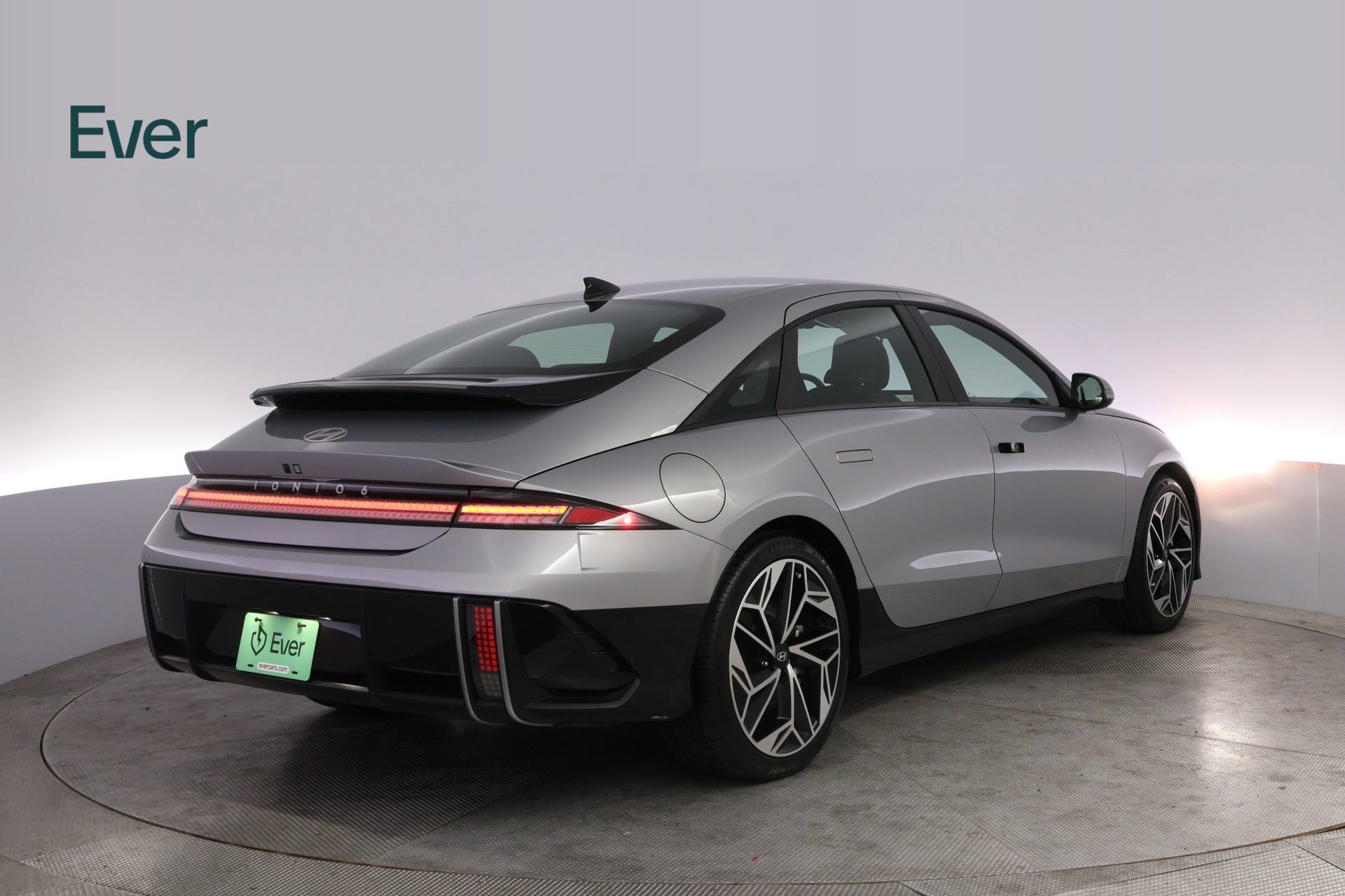Used 2024 Hyundai Ioniq 6 SEL RWD image 3