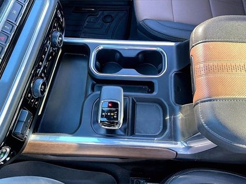 Used 2024 Chevrolet Silverado 1500 High Country w/ Technology Package image 19