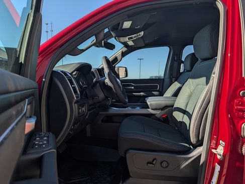 New 2026 RAM 1500 4x4 Crew Cab image 5
