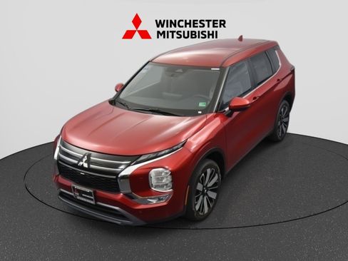 New 2025 Mitsubishi Outlander SE image 35