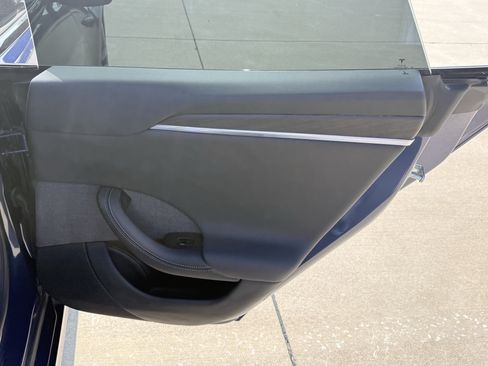 Used 2025 Tesla Model S AWD/4WD image 9
