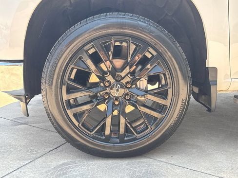 Used 2023 Chevrolet Silverado 1500 LT w/ Protection Package AWD/4WD image 26