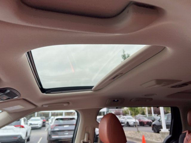 Certified 2024 Kia Carnival SX Prestige FWD image 29