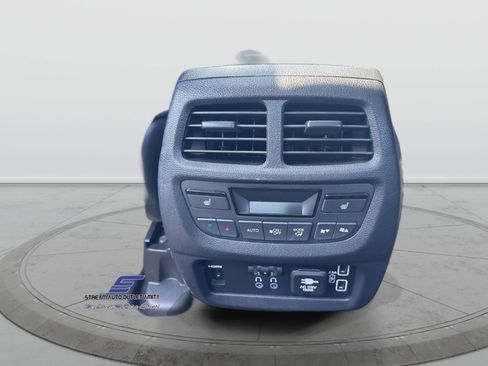 Used 2022 Honda Pilot Elite image 14