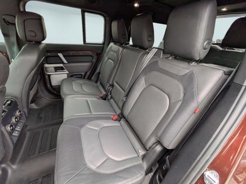 Used 2023 Land Rover Defender 130 X-Dynamic SE AWD/4WD image 25