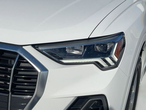 Certified 2025 Audi Q3 2.0T Premium w/ Convenience Package image 11