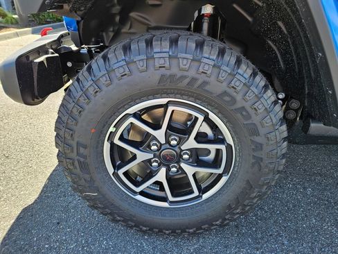 New 2026 Jeep Gladiator Rubicon AWD/4WD image 9