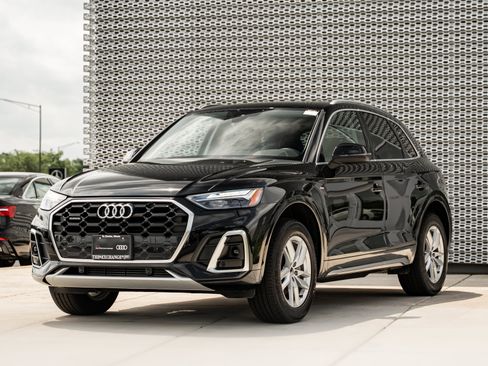 Certified 2023 Audi Q5 2.0T Premium w/ Convenience Package AWD/4WD image 7