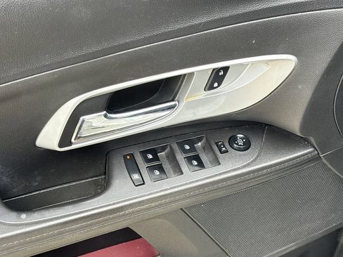 Used 2013 Chevrolet Equinox LS FWD image 16