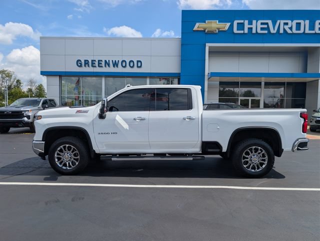 Used 2026 Chevrolet Silverado 3500 LTZ w/ LTZ Premium Package AWD/4WD image 2