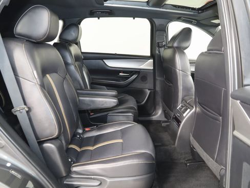 Used 2024 MAZDA CX-90 Plug-In Hybrid w/ Premium Plus image 17