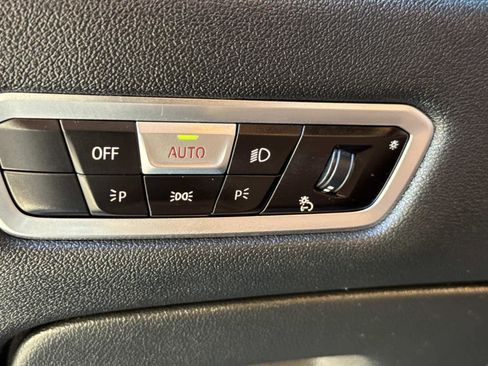 Used 2022 BMW X5 xDrive40i w/ Premium Package image 28