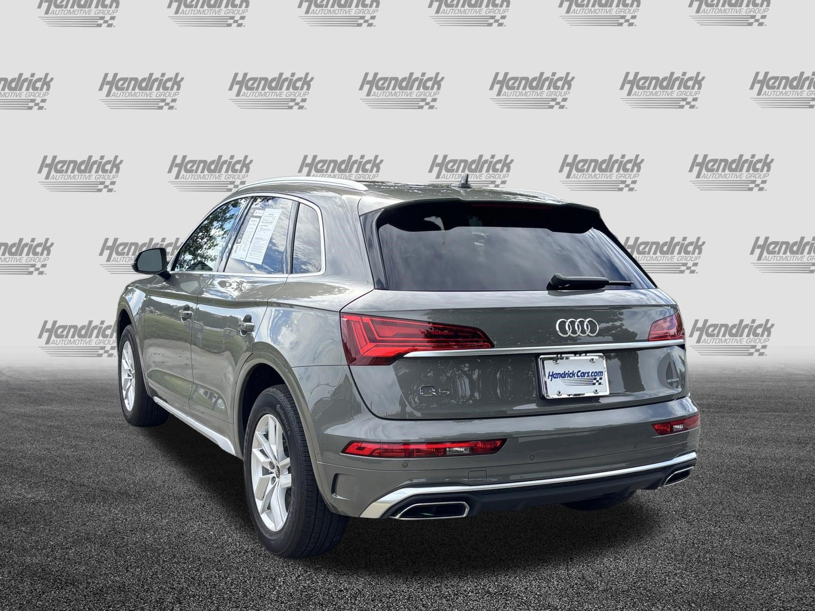 Certified 2023 Audi Q5 2.0T Premium w/ Convenience Package AWD/4WD image 8
