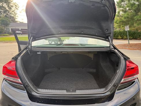 Used 2014 Honda Civic LX image 8