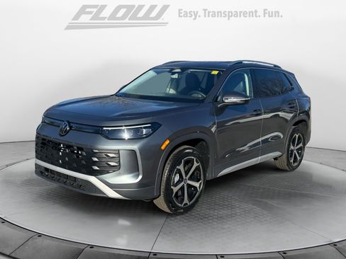 New 2026 Volkswagen Tiguan SE image 3
