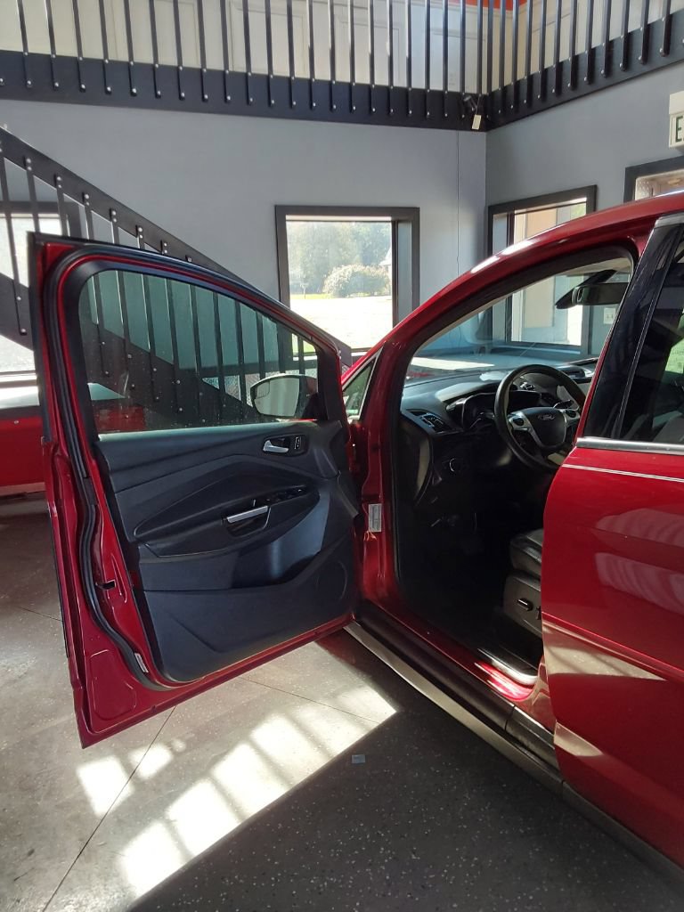 Used 2014 Ford C-MAX SEL w/ Equipment Group 302A FWD image 14