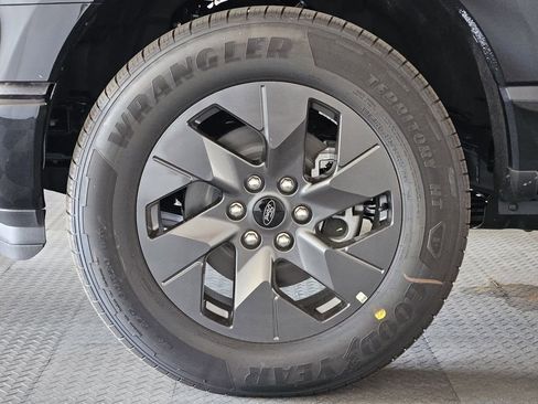 New 2025 Ford F150 Lightning Flash AWD/4WD image 10