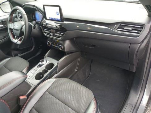 Used 2025 Ford Escape ST-Line image 25