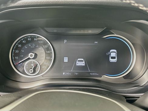 Used 2026 Genesis G70 2.5T RWD image 19