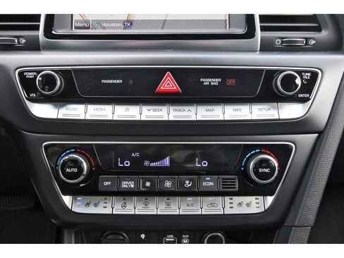 Used 2019 Hyundai Sonata Limited FWD image 28