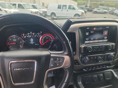 Used 2015 GMC Sierra 1500 Denali w/ Driver Alert Package image 11