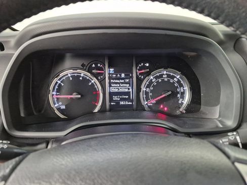 Used 2023 Toyota 4Runner Limited AWD/4WD image 21