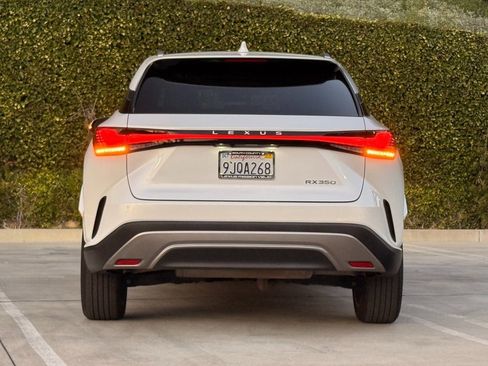 Certified 2024 Lexus RX 350 FWD w/ Convenience Package image 10