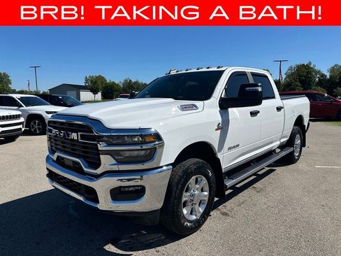 Used 2025 RAM 2500 Big Horn AWD/4WD image 2