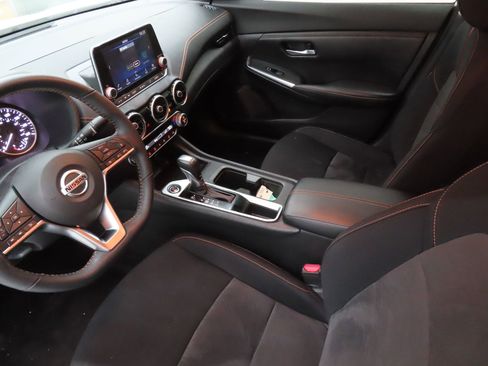 Used 2023 Nissan Sentra SR w/ Midnight Edition Package image 19