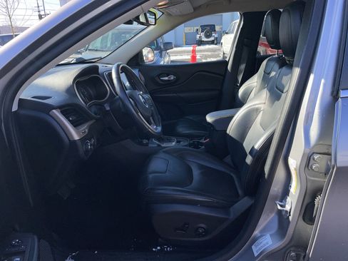 Used 2016 Jeep Cherokee Limited image 40