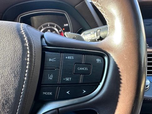 Used 2018 Lexus LS 500 AWD w/ Luxury Package image 24