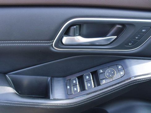 Used 2023 Nissan Rogue Platinum w/ Platinum Premium Package AWD/4WD image 15