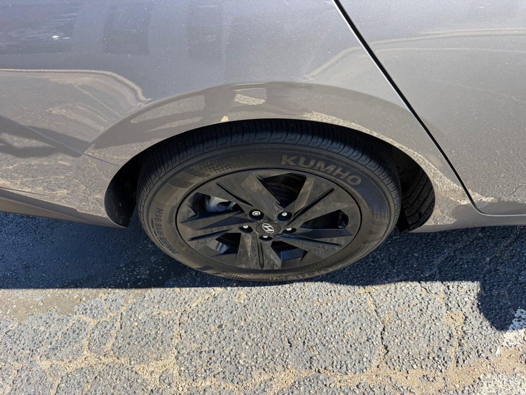 Used 2023 Hyundai Elantra SEL FWD image 24