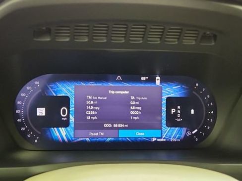 Certified 2023 Volvo XC90 B5 Plus w/ Protection Package Premier AWD/4WD image 16