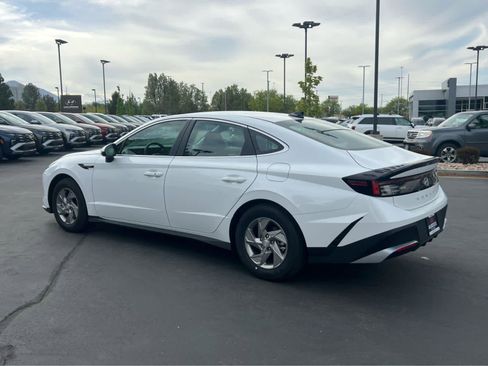 New 2026 Hyundai Sonata SE FWD image 11