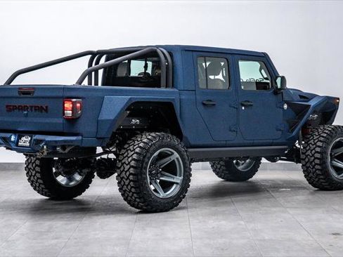 Used 2026 Jeep Gladiator Sport image 8