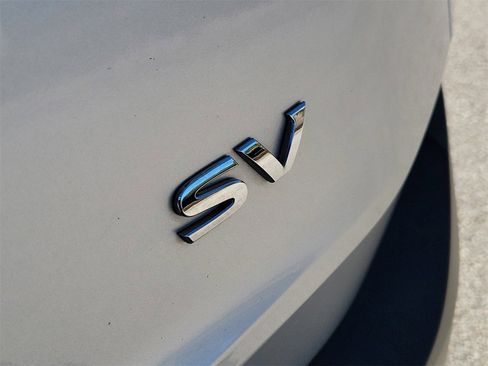 Used 2023 Nissan Rogue SV image 7