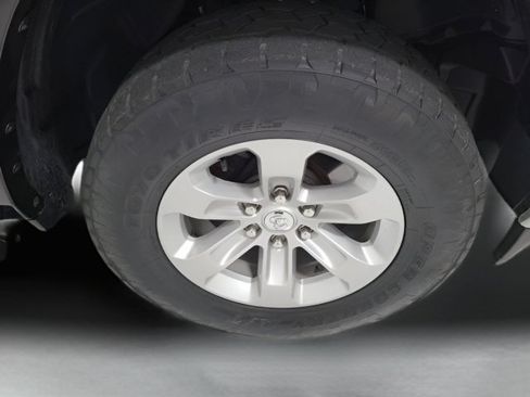 Used 2020 RAM 1500 Laramie AWD/4WD image 12