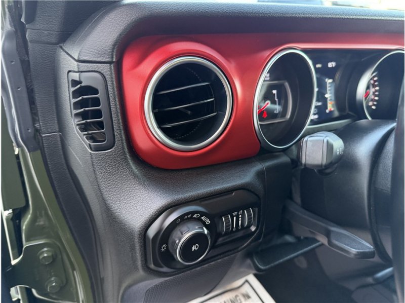 Used 2021 Jeep Wrangler Unlimited Rubicon AWD/4WD image 38