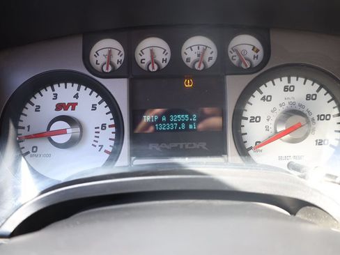 Used 2010 Ford F150 Raptor AWD/4WD image 14