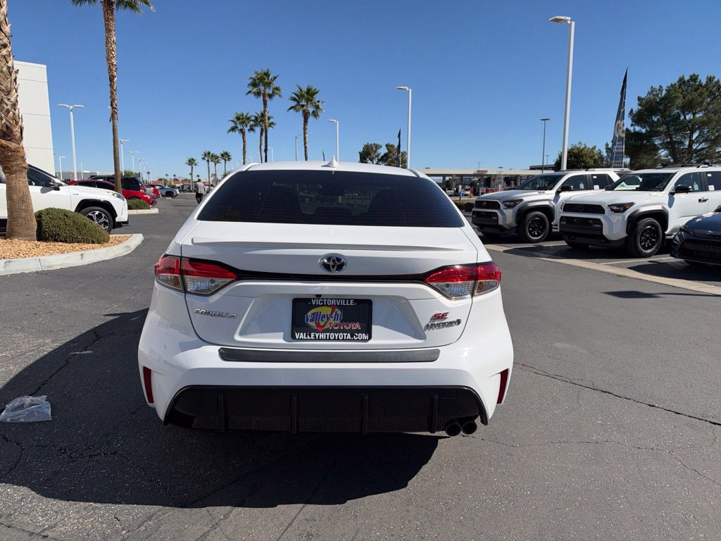 Certified 2024 Toyota Corolla SE w/ SE Package FWD image 7