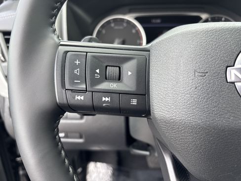 Used 2026 Nissan Rogue SV AWD/4WD image 23