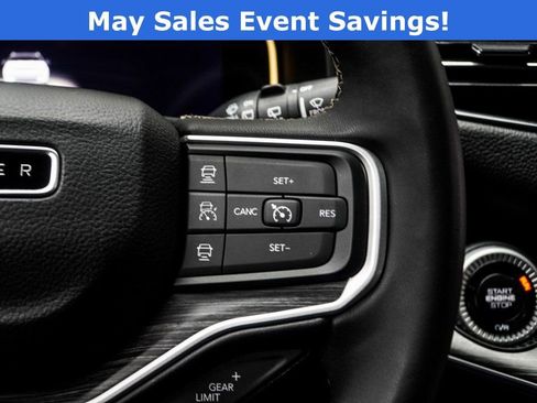 Used 2024 Jeep Wagoneer L Series II w/ Flexible Seating Group AWD/4WD image 27