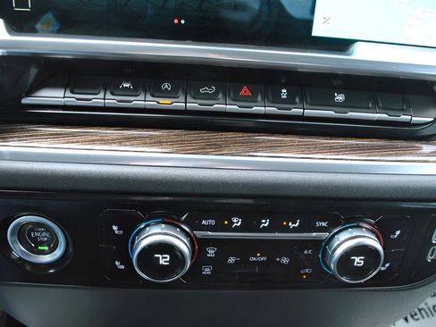 Used 2022 GMC Sierra 1500 Elevation w/ LPO, Elevation Black Package image 13