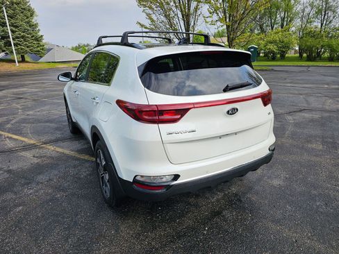 Used 2021 Kia Sportage EX w/ EX Technology Package AWD/4WD image 3