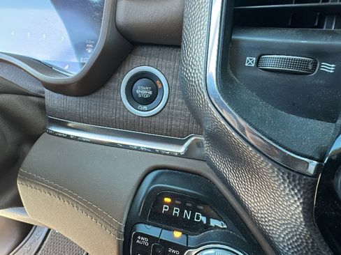 Used 2024 RAM 1500 Limited image 17