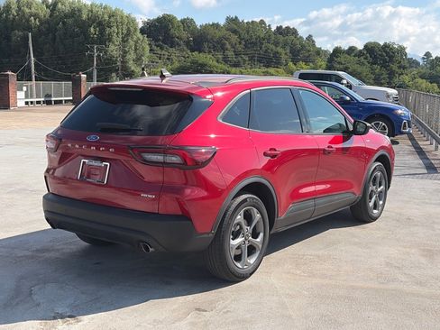 Certified 2025 Ford Escape ST-Line w/ Tech Pack #1 AWD/4WD image 3