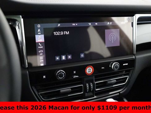 Certified 2026 Porsche Macan image 32