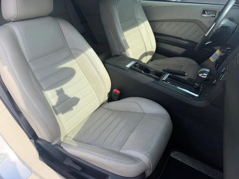 Used 2011 Ford Mustang Premium w/ 202A Rapid Spec Order Code RWD image 14