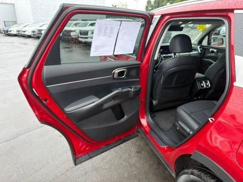 Used 2023 Kia Sorento EX AWD/4WD image 25